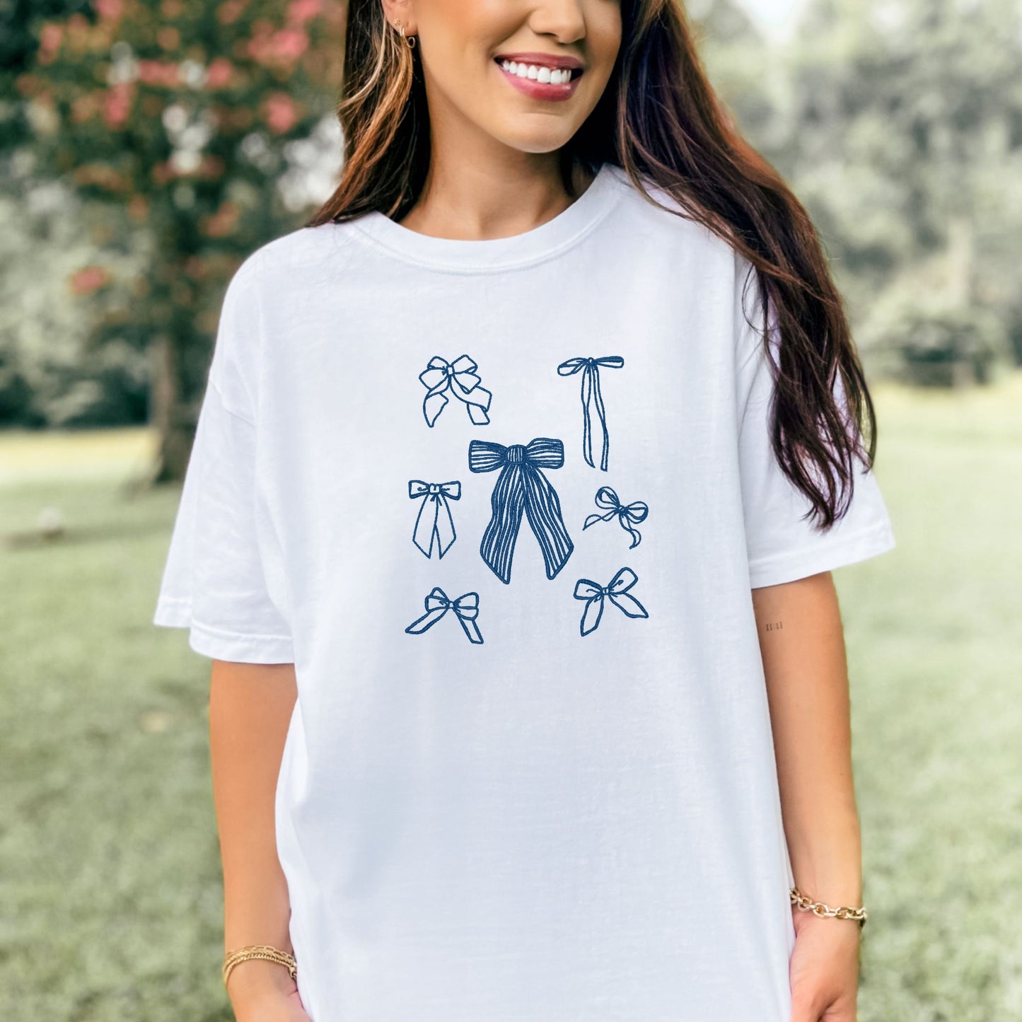 bow collage embroidered tee