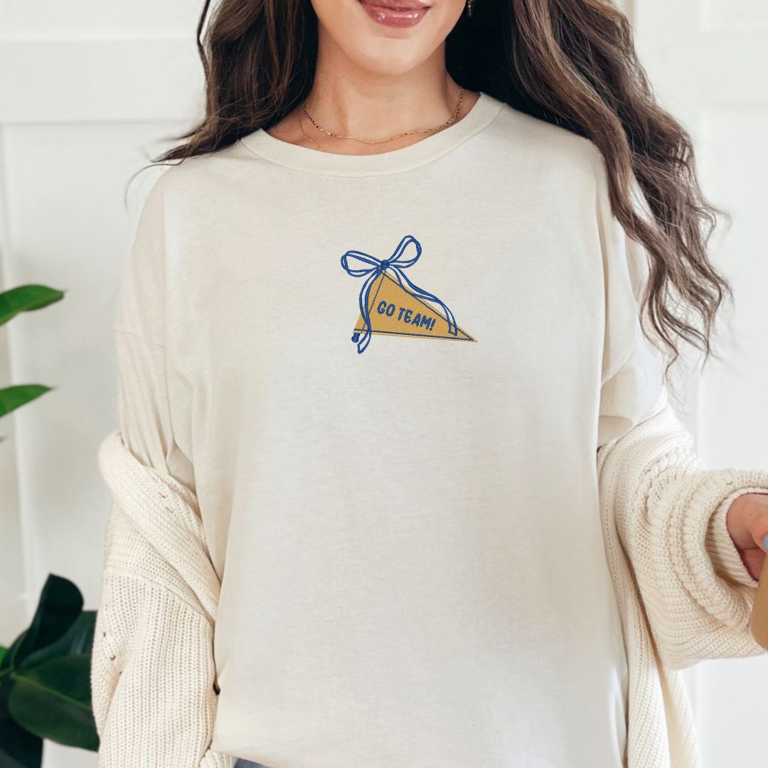 bow pennant embroidered tee (short/long sleeve)