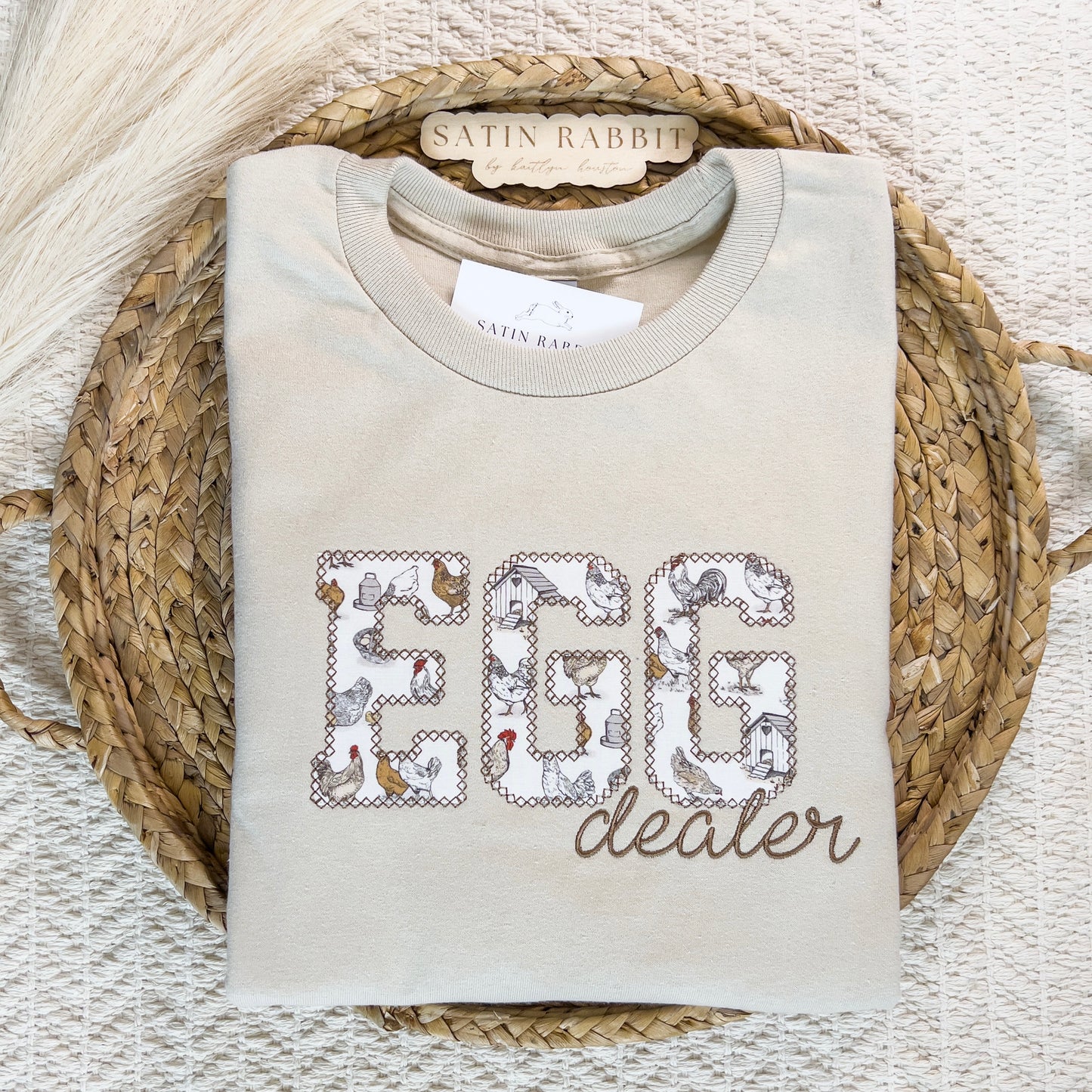 egg dealer embroidered tee (short/long sleeve)